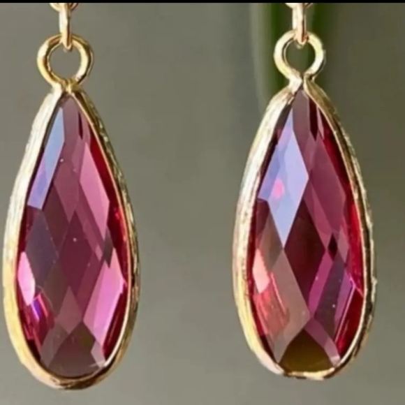 Goldtone and Pink Drop Earrings - Picture 5 of 9